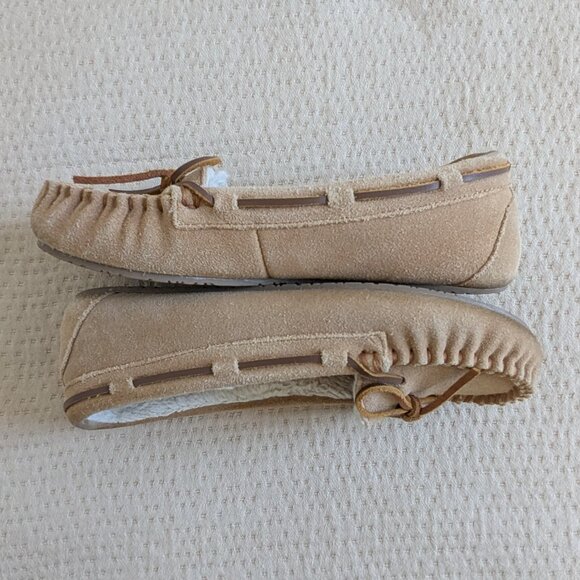 Minnetonka Suede Cally Slippers - Picture 6 of 8